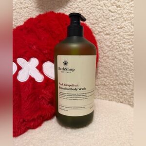 Pink Grapefruit Botanical Body Wash - Green Bottle